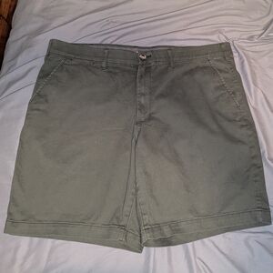 Sonoma Men's Olive Flat Front Shorts